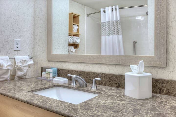 Bathroom shower