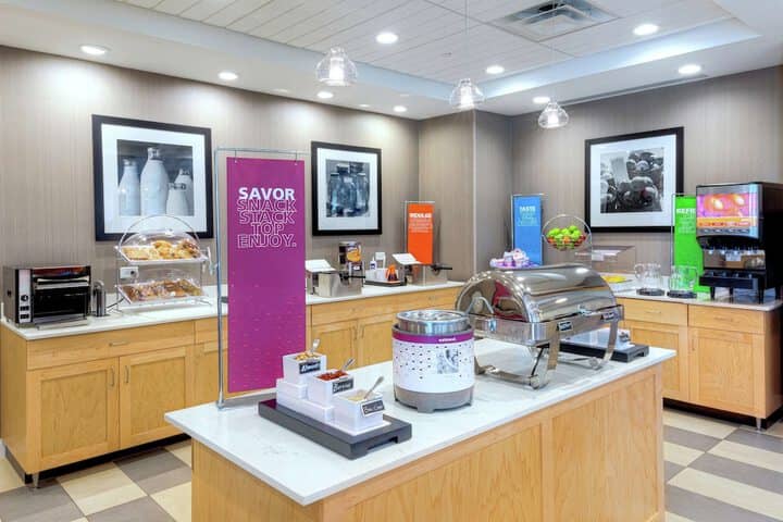Breakfast area