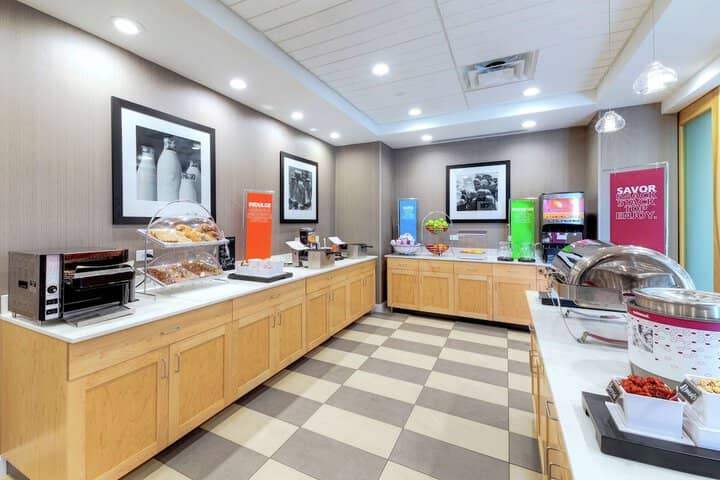 Breakfast area